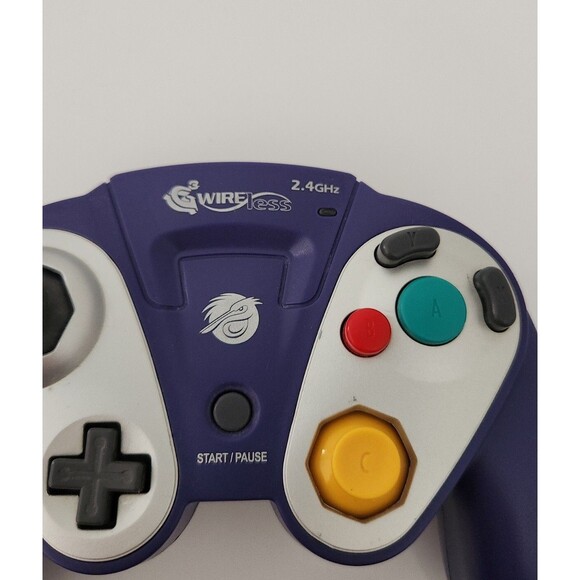 Pelican G3 Purple Wireless Controller for Nintendo GameCube NO RECEIVER - Picture 2 of 4